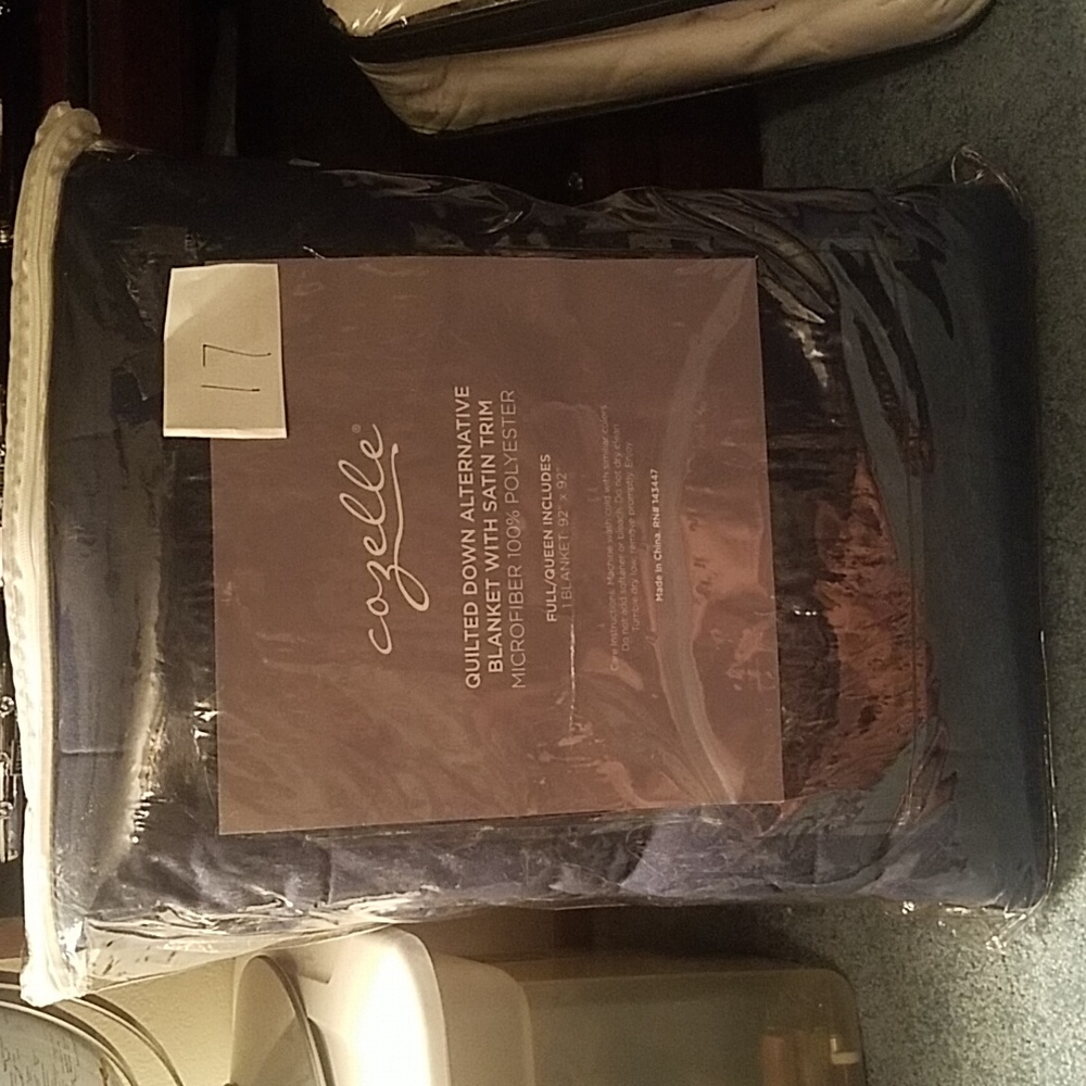 Cozelle Down Alternative Blanket with Satin Trim